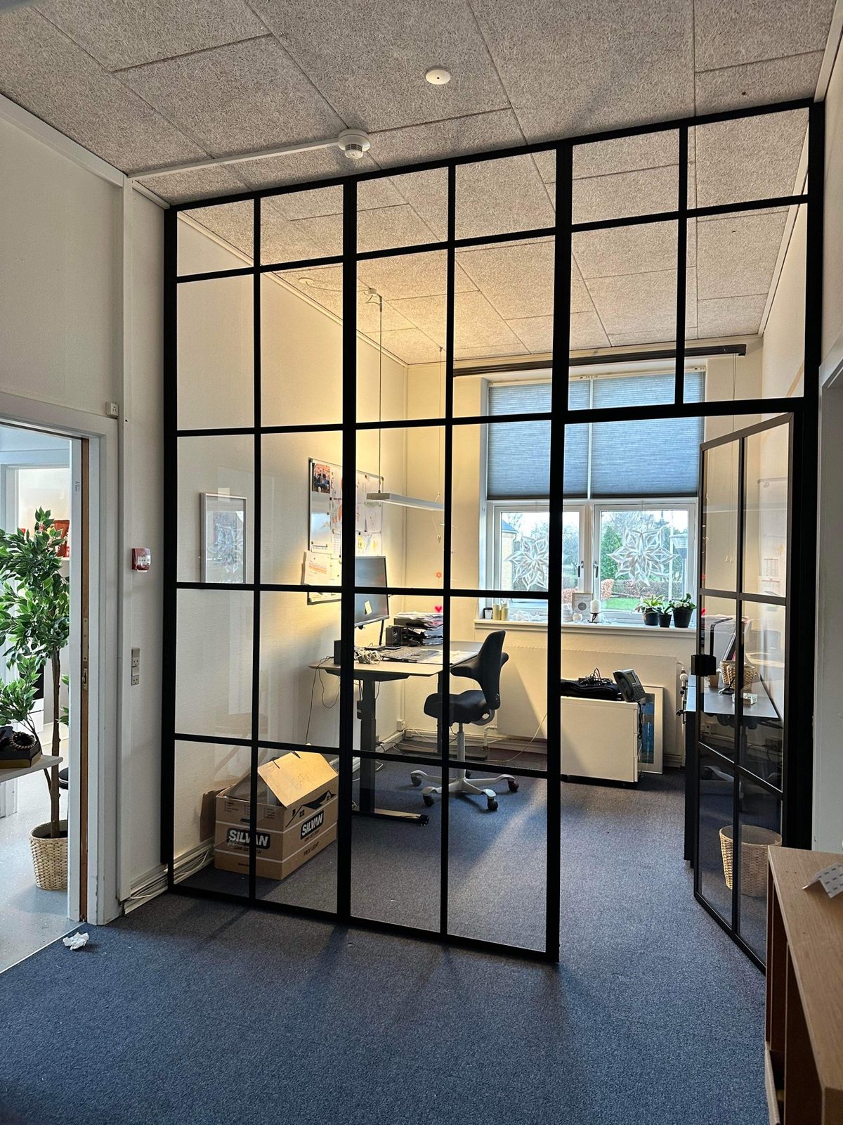 Interior divider with refined lines.