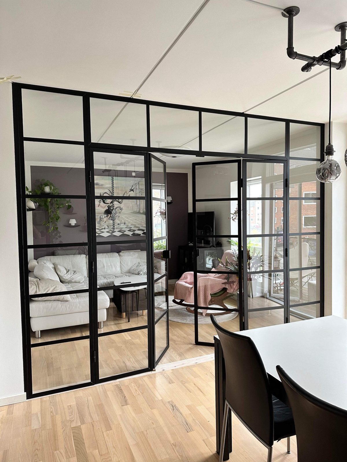 Elegant partition for bright interiors.